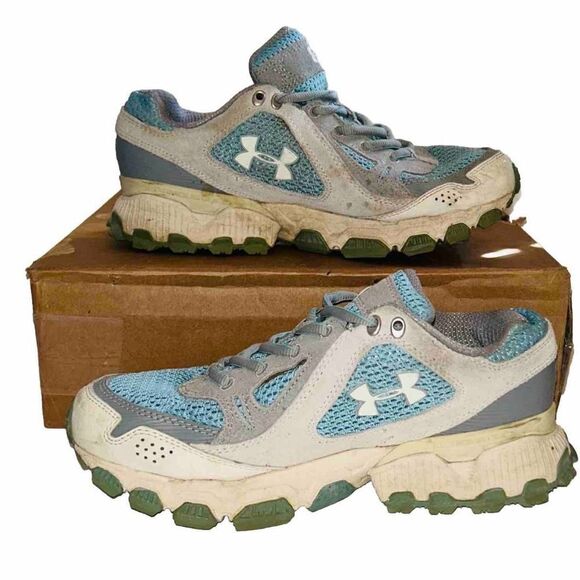 Womens Under Armour Blue Gray Sneakers Armour Guide Size 6 - Picture 2 of 5